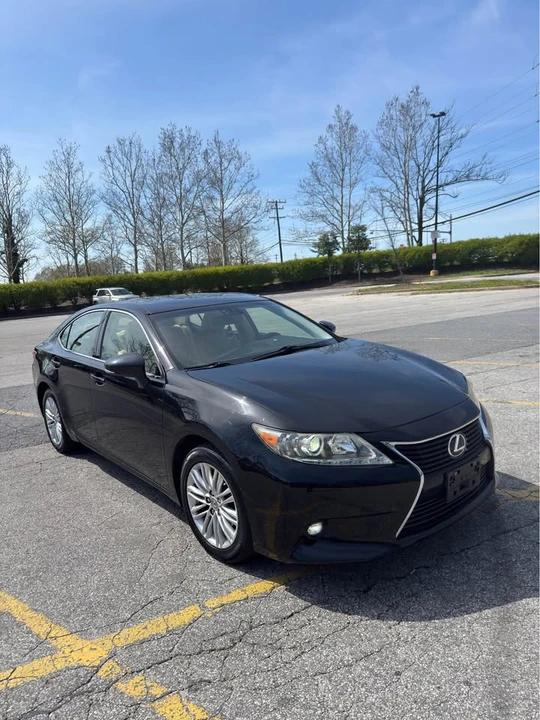 2015 Lexus ES 6th Gen - Image 3 of 20