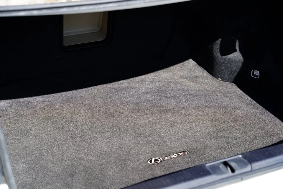 2015 Lexus ES 6th Gen - Image 20 of 20