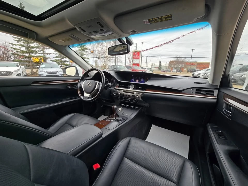 2015 Lexus ES 6th Gen - Image 8 of 19