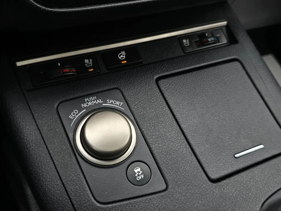2015 Lexus ES 6th Gen - Image 19 of 19