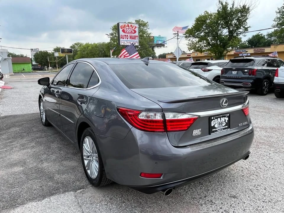2015 Lexus ES 6th Gen - Image 6 of 20