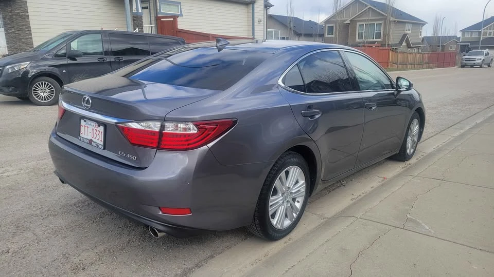 2015 Lexus ES 6th Gen - Image 6 of 14
