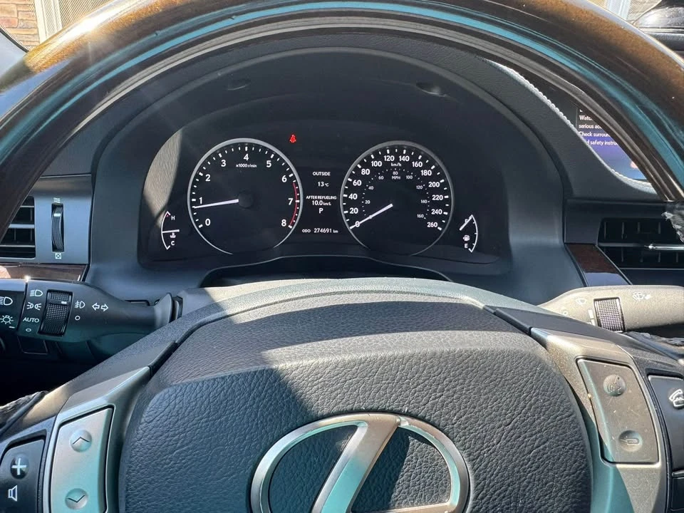 2015 Lexus ES 6th Gen - Image 5 of 10