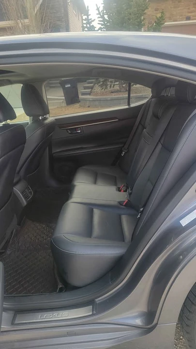 2015 Lexus ES 6th Gen - Image 9 of 14