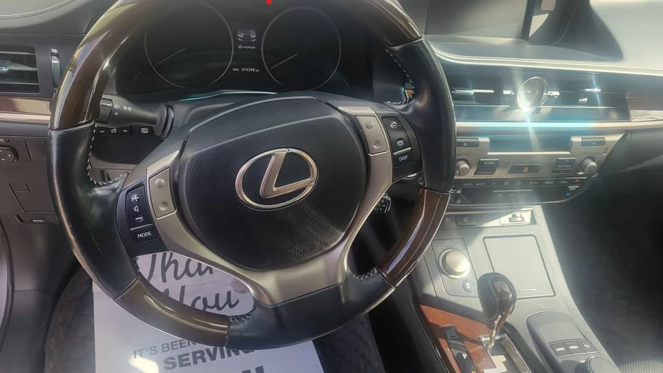 2015 Lexus ES 6th Gen - Image 14 of 14