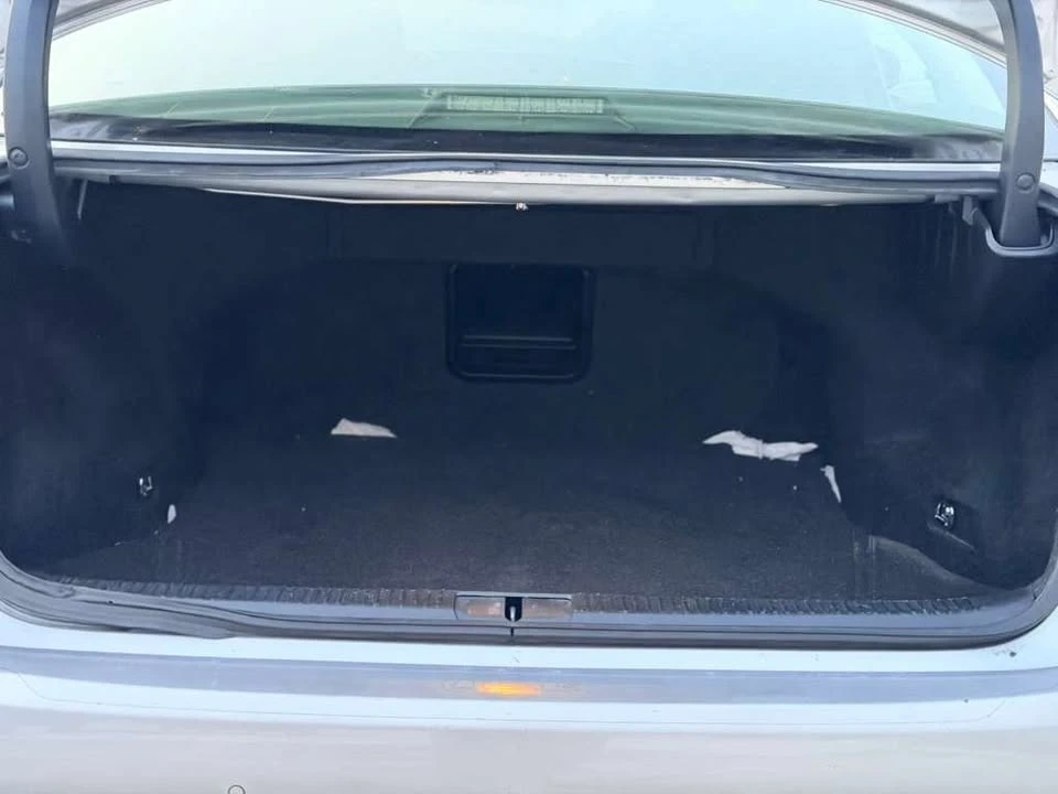 2015 Lexus ES 6th Gen - Image 10 of 19