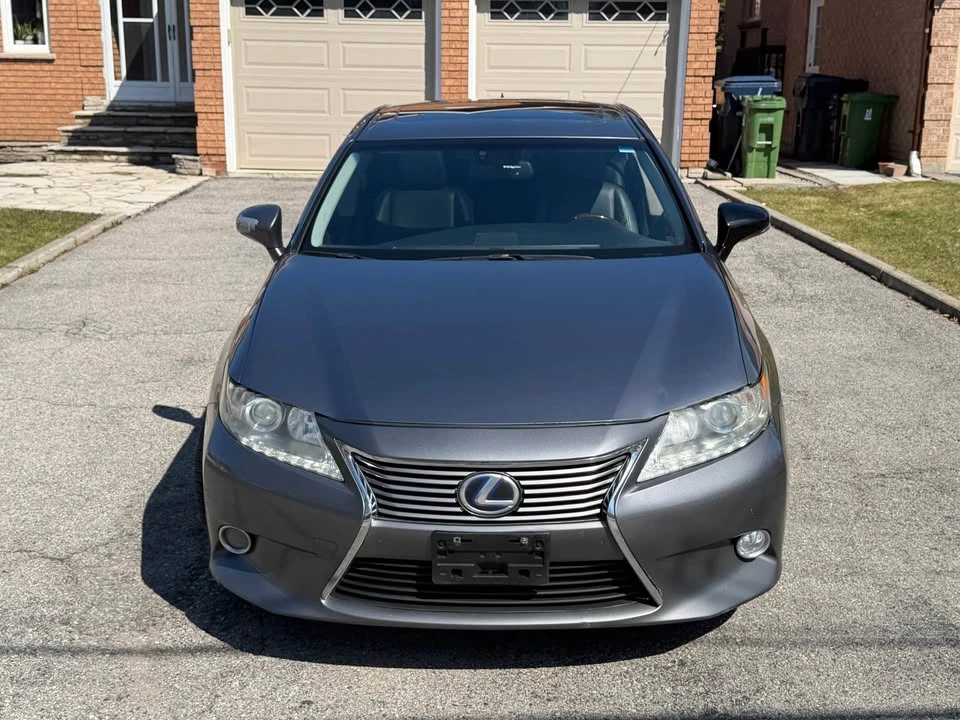 2015 Lexus ES 6th Gen - Image 3 of 10