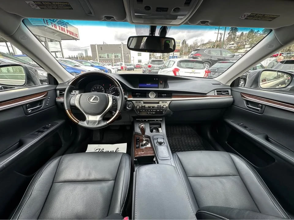 2015 Lexus ES 6th Gen - Image 12 of 20