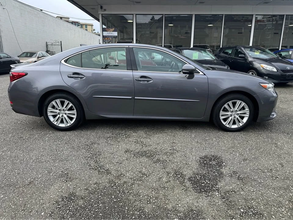 2015 Lexus ES 6th Gen - Image 6 of 20