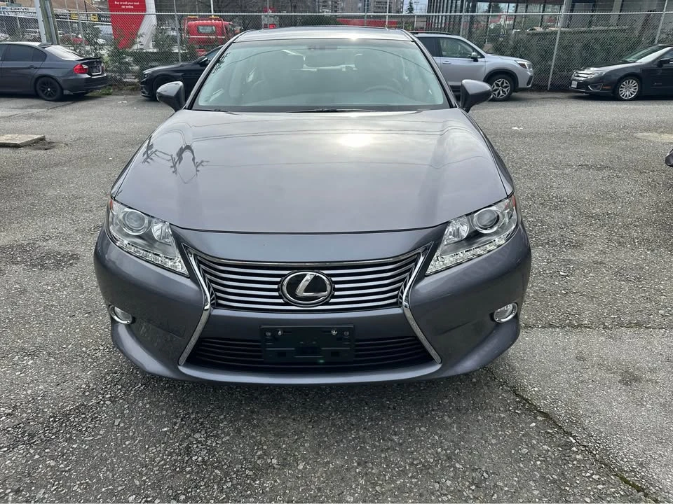 2015 Lexus ES 6th Gen - Image 7 of 20