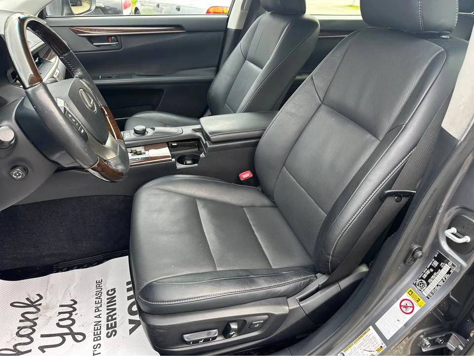 2015 Lexus ES 6th Gen - Image 9 of 20
