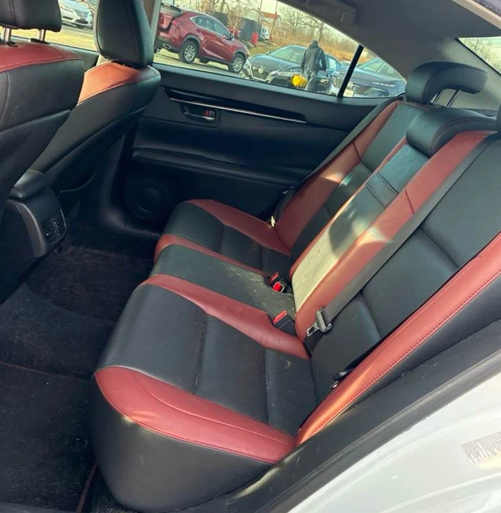 2015 Lexus ES 6th Gen - Image 3 of 5