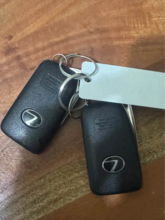 2015 Lexus ES 6th Gen - Image 5 of 5