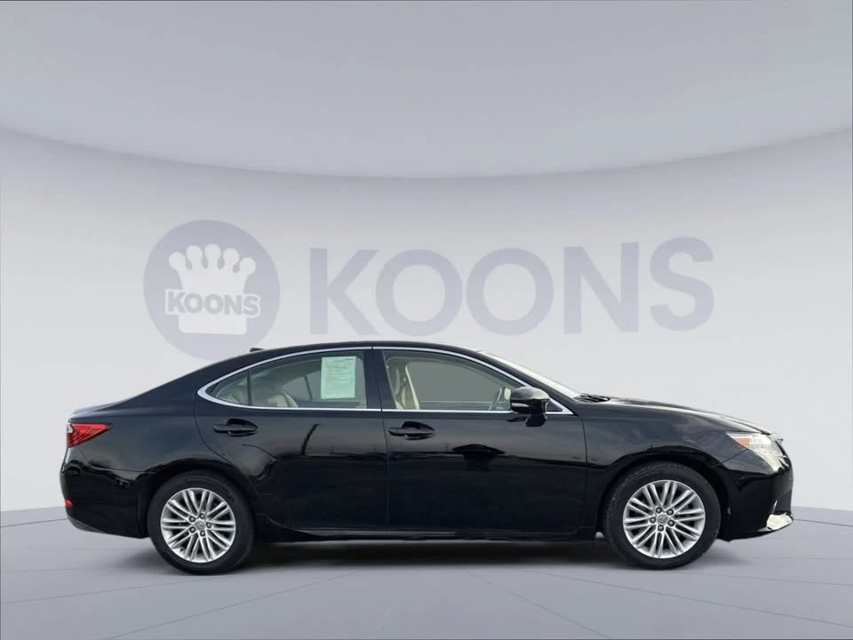 2015 Lexus ES 6th Gen - Image 7 of 9