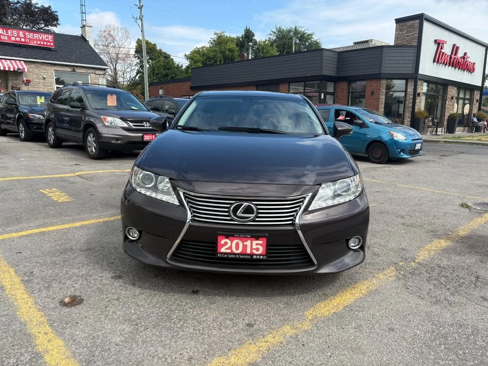 2015 Lexus ES 6th Gen - Image 2 of 20