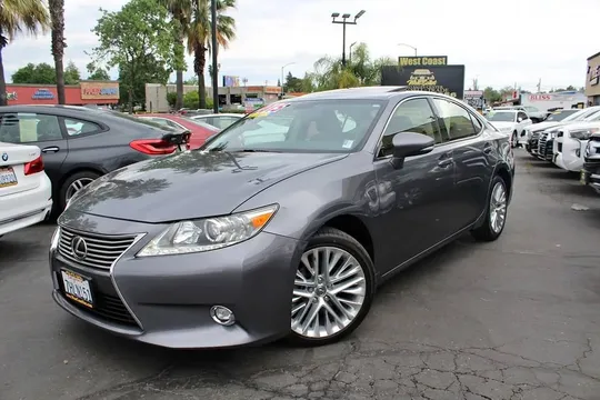 2015 Lexus ES 350 Luxury Package