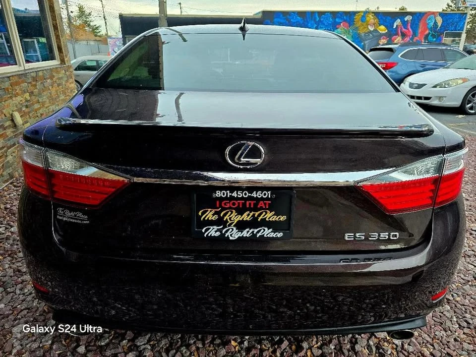 2015 Lexus ES 6th Gen - Image 7 of 18