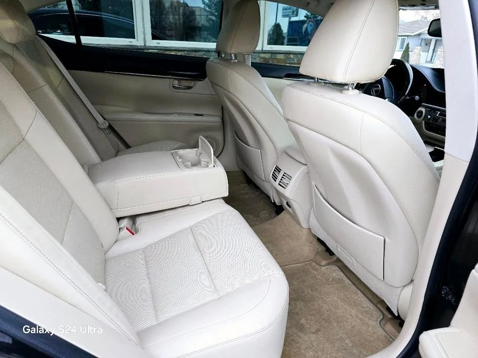 2015 Lexus ES 6th Gen - Image 11 of 18