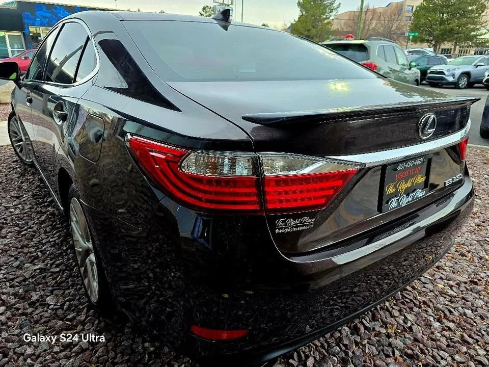 2015 Lexus ES 6th Gen - Image 6 of 18