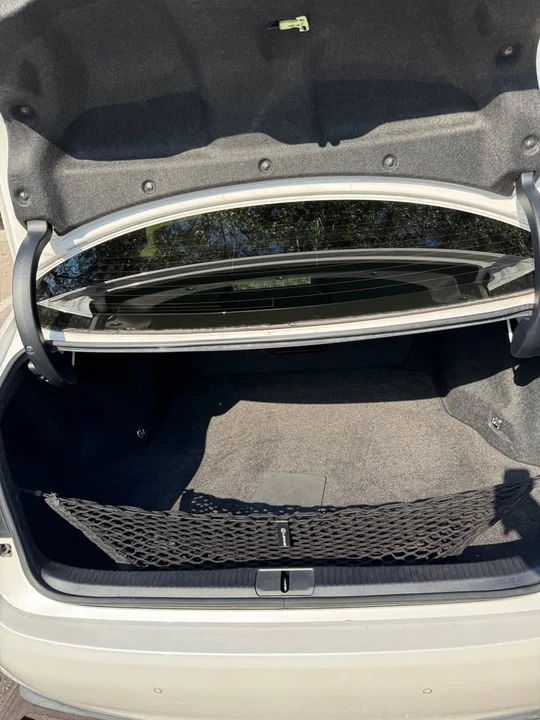2015 Lexus ES 6th Gen - Image 7 of 18