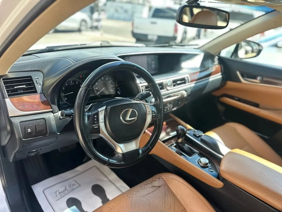2015 Lexus GS 4th Gen - Image 9 of 13