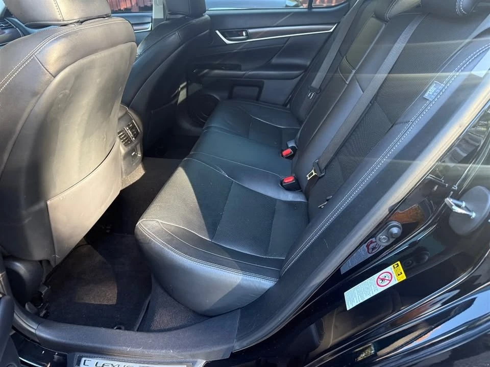 2015 Lexus GS 4th Gen - Image 9 of 17