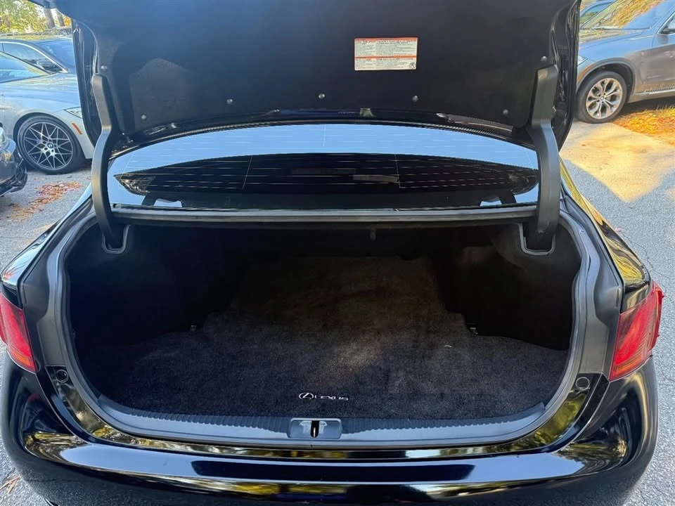 2015 Lexus GS 4th Gen - Image 16 of 17