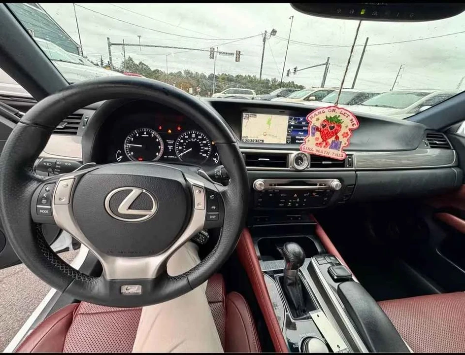 2015 Lexus GS 4th Gen - Image 13 of 14