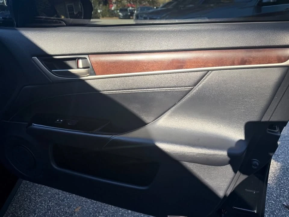 2015 Lexus GS 4th Gen - Image 14 of 17