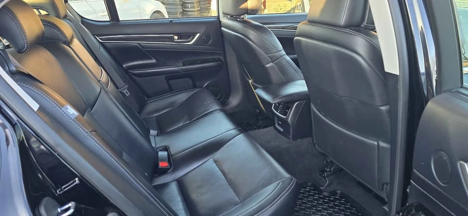 2015 Lexus GS 4th Gen - Image 8 of 17