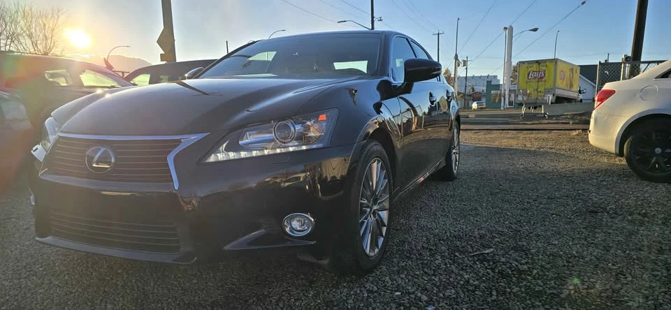 2015 Lexus GS 4th Gen - Image 2 of 17
