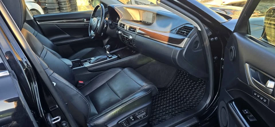 2015 Lexus GS 4th Gen - Image 13 of 17