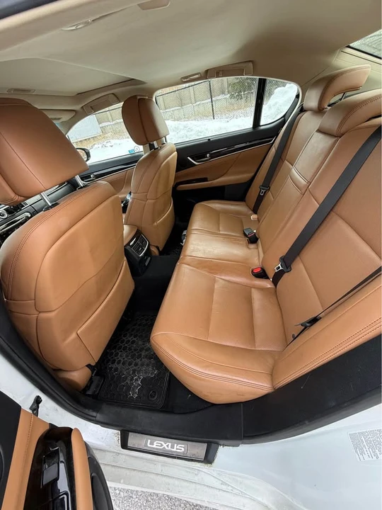 2015 Lexus GS 4th Gen - Image 8 of 11