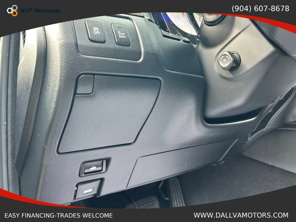 2015 Lexus GS 4th Gen - Image 19 of 20