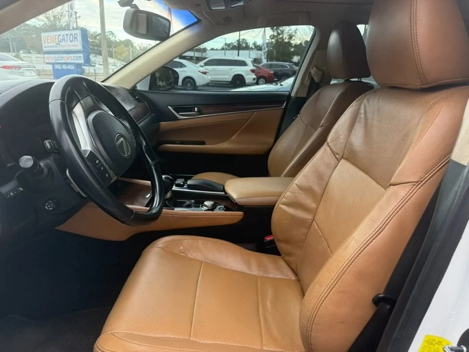 2015 Lexus GS 4th Gen - Image 9 of 11