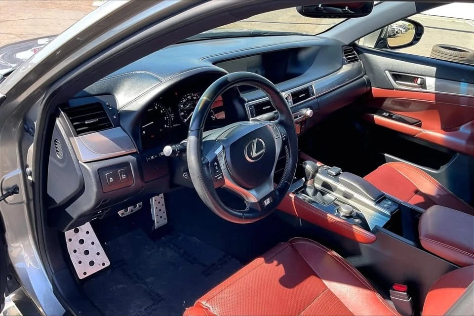 2015 Lexus GS 4th Gen - Image 10 of 18