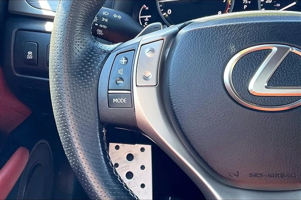 2015 Lexus GS 4th Gen - Image 14 of 18