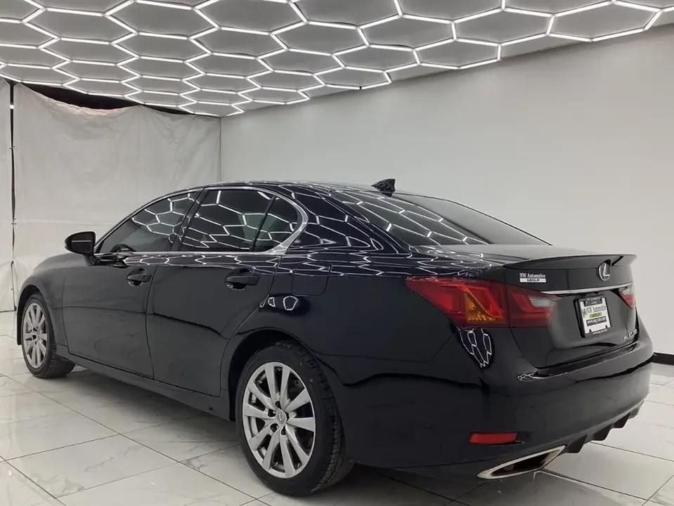 2015 Lexus GS 4th Gen - Image 9 of 17