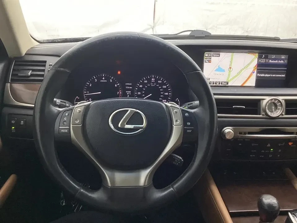 2015 Lexus GS 4th Gen - Image 16 of 17