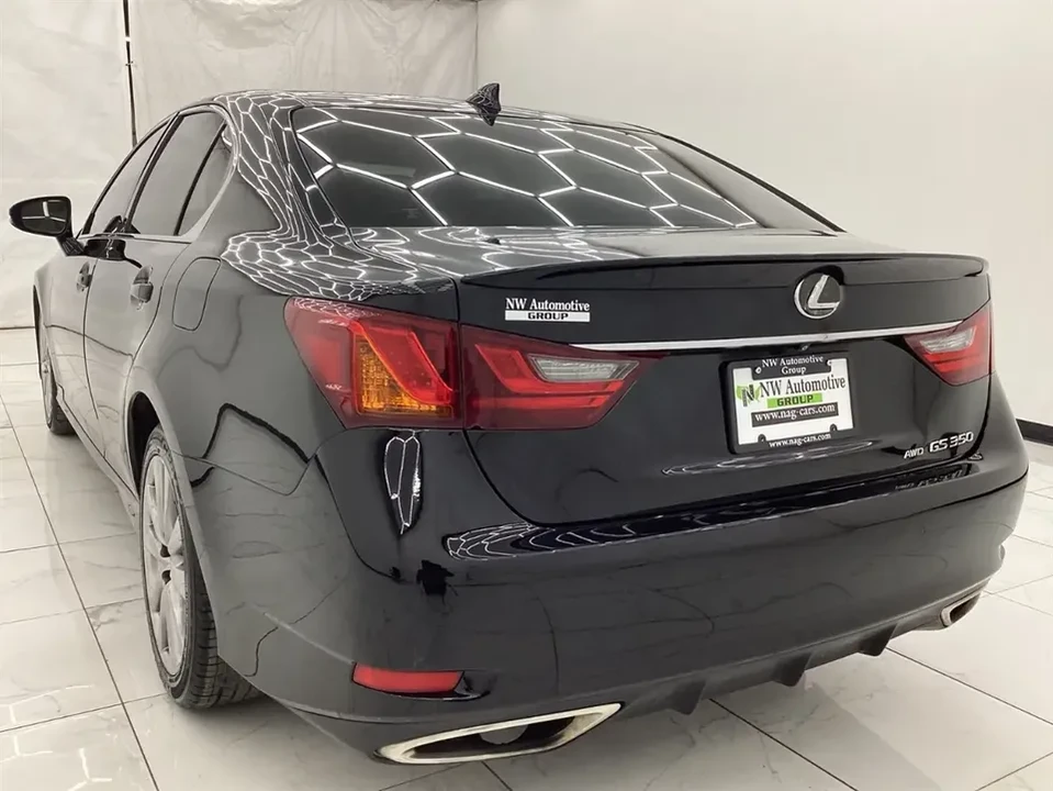 2015 Lexus GS 4th Gen - Image 7 of 17