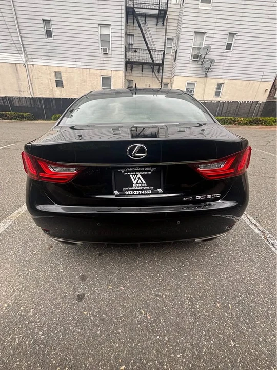 2015 Lexus GS 4th Gen - Image 6 of 17