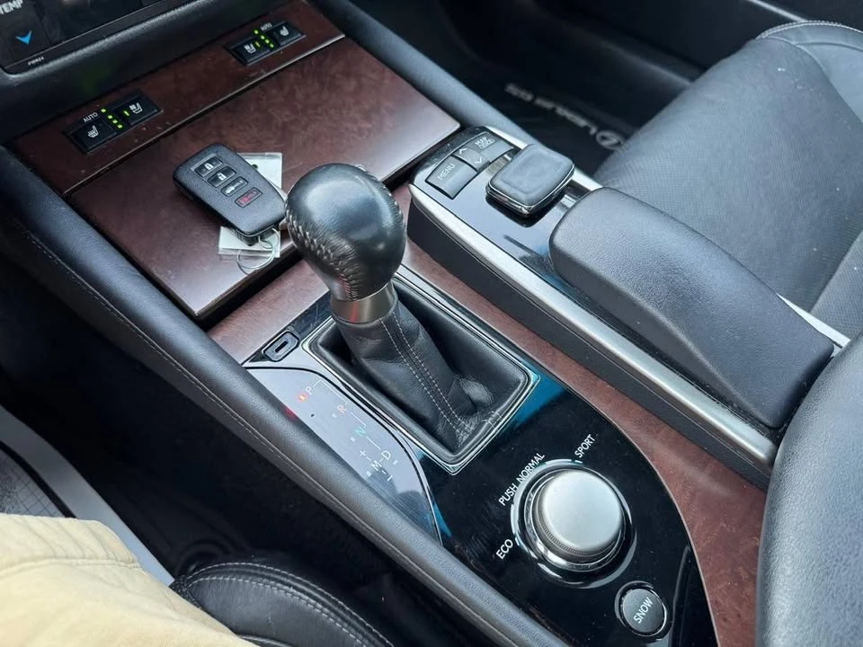 2015 Lexus GS 4th Gen - Image 18 of 20