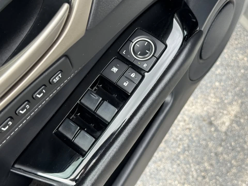 2015 Lexus GS 4th Gen - Image 16 of 20