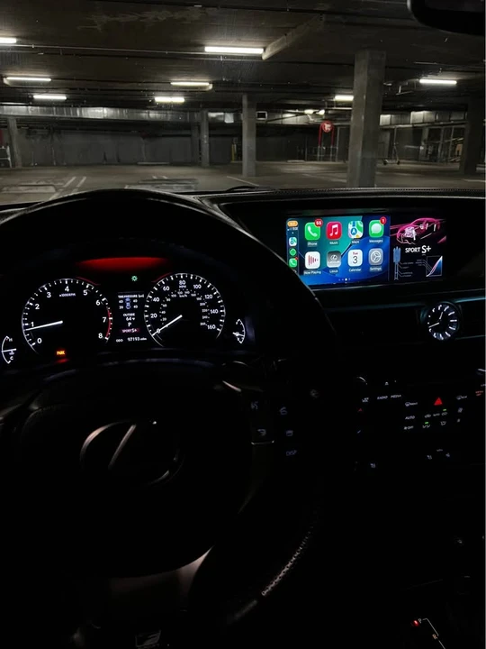2015 Lexus GS 4th Gen - Image 16 of 17