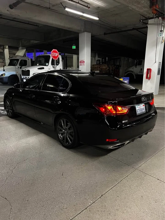 2015 Lexus GS 4th Gen - Image 9 of 17