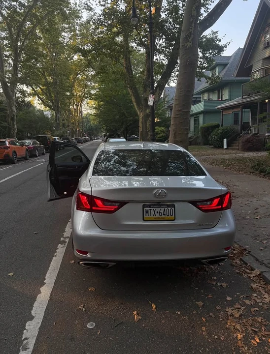2015 Lexus GS 4th Gen - Image 3 of 10