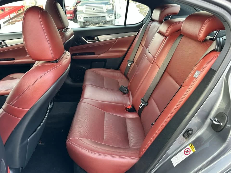 2015 Lexus GS 4th Gen - Image 9 of 19