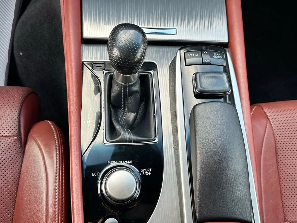 2015 Lexus GS 4th Gen - Image 15 of 19