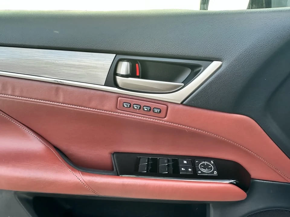 2015 Lexus GS 4th Gen - Image 10 of 19