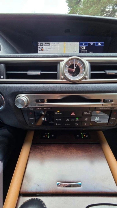 2015 Lexus GS 4th Gen - Image 12 of 14